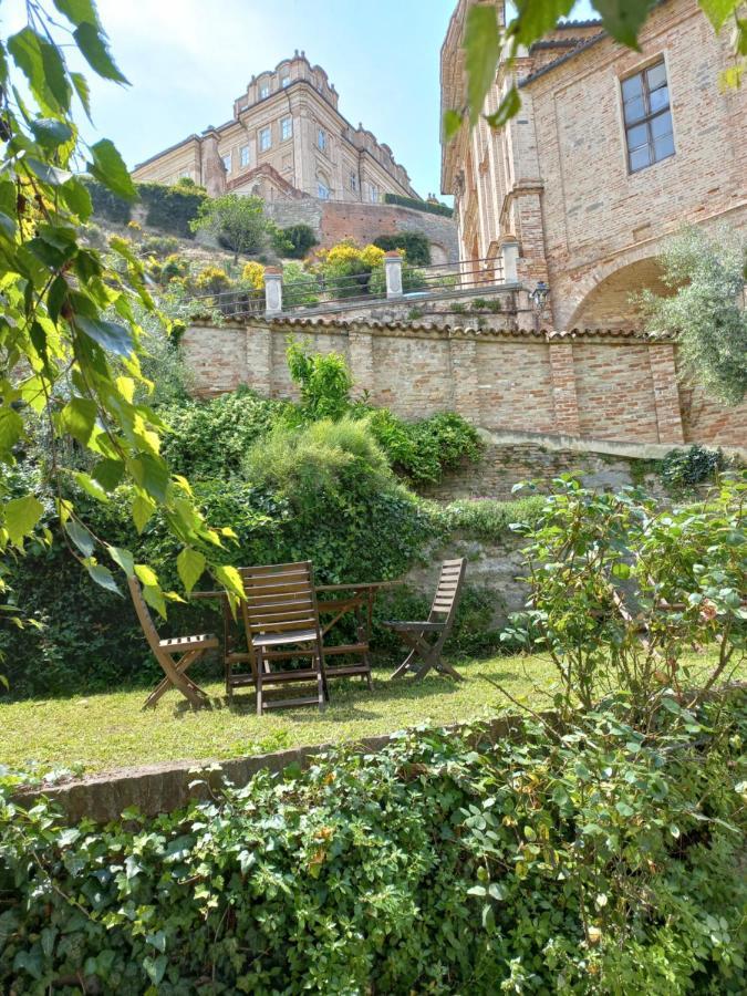 Il Giardino Di Olivia Apartment Guarene Exterior photo