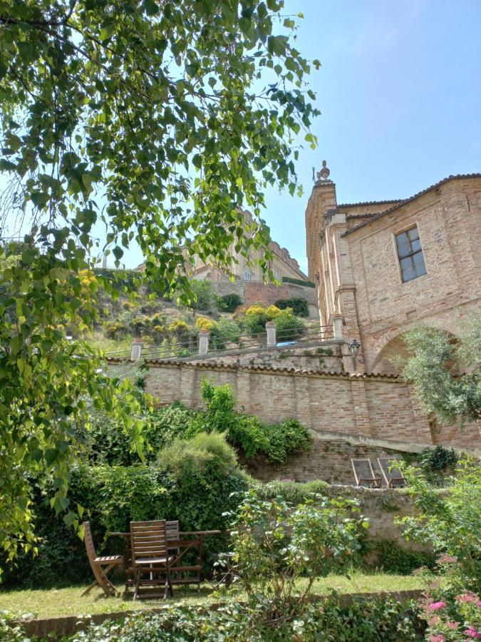Il Giardino Di Olivia Apartment Guarene Exterior photo