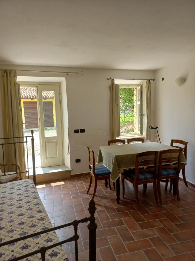 Il Giardino Di Olivia Apartment Guarene Exterior photo