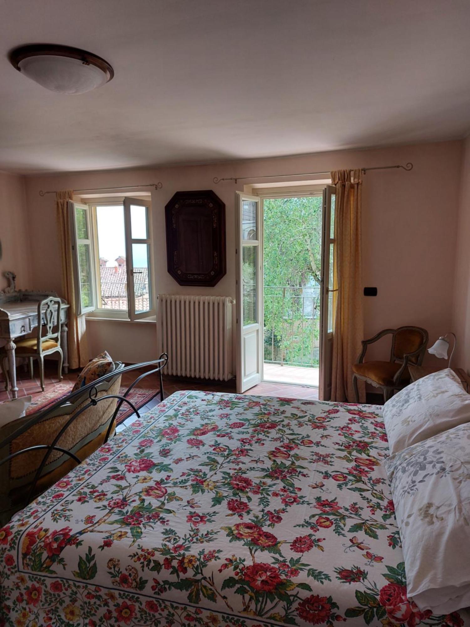 Il Giardino Di Olivia Apartment Guarene Exterior photo